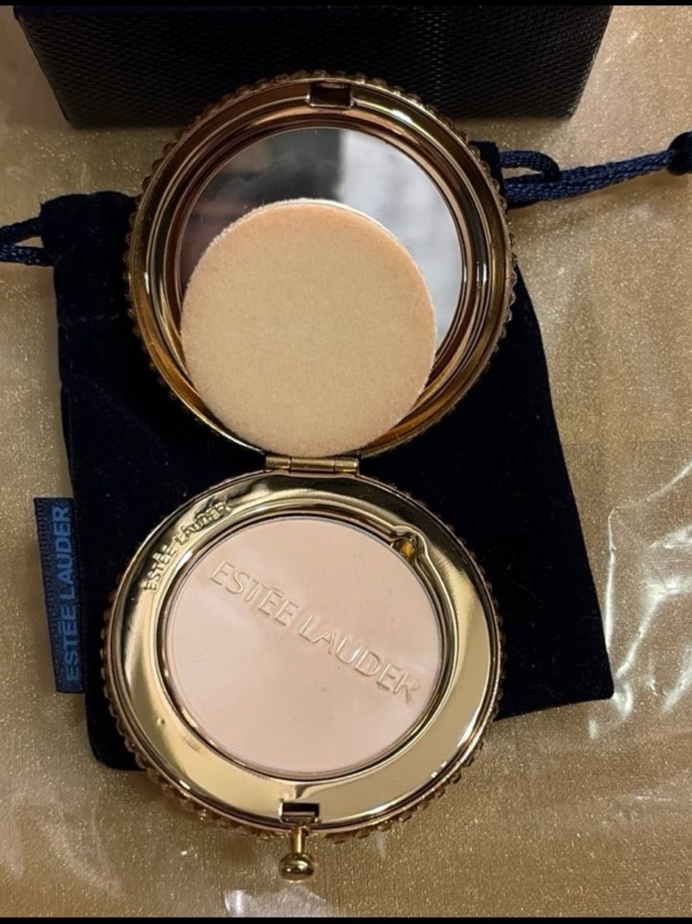 Estée Lauder Signature Compact
'Lucidity' Translucent Pressed
Powder || RARE - Picture 5 of 7